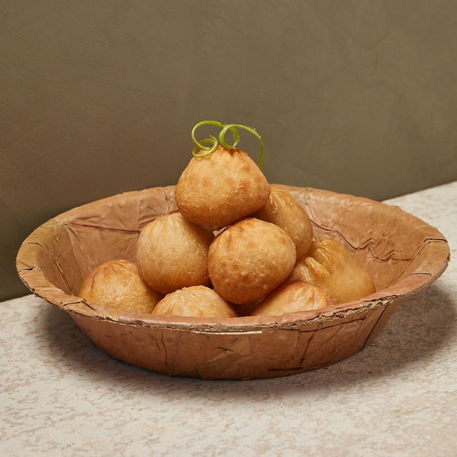 CLASSIC MOMO MANIA CRUNCY FRIED.